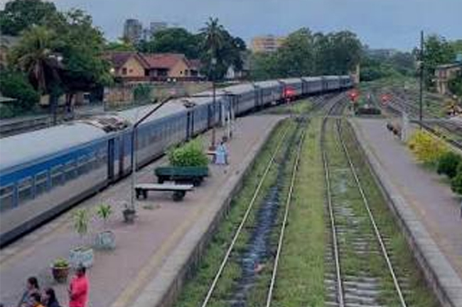 බලවේග කට්ටල හිඟයෙන් කන්කසන්තුරය නගරාන්තර සීඝ්‍රගාමී දුම්රිය දින 4කට සීමා වෙයි