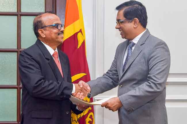 රාජ්‍ය සේවා කොමිෂන් සභාවට නව සභාපතිවරයෙක් සහ සාමාජිකයන් පත් කෙරේ