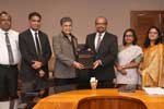 රැඳවියන්ට ජනාධිපති පොදු සමාව දීමට අදාළ නිර්දේශ සහිත වාර්තාව භාරදෙයි
