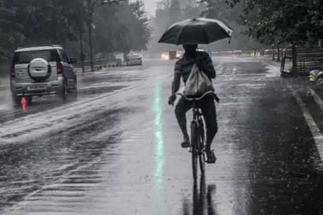 ප්‍රදේශ රැසකට වැසි වාර කිහිපයක් 