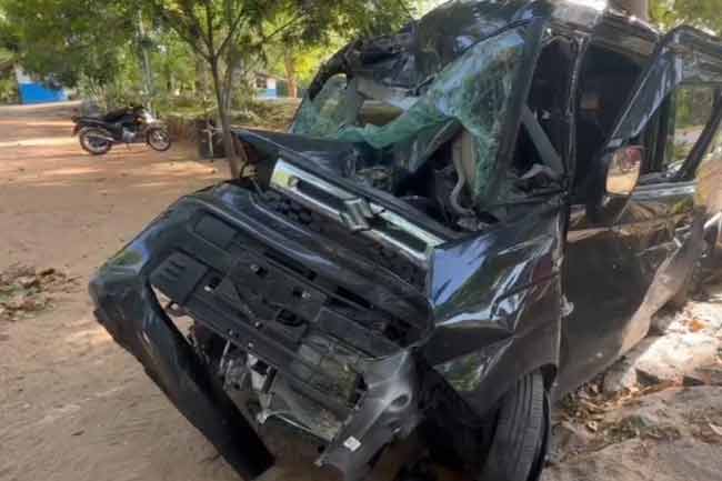 බුත්තල කතරගම ප්‍රධාන මාර්ගයේ බිහිසුණු අනතුරක් 