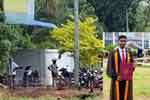 පාසල් ගුරුවරයෙකුට මරු කැඳවූ රිය අනතුර