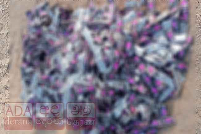 නීතිවිරෝධීව මෙරටට රැගෙන ආ ෂැම්පු පැකට් තොගයක් අල්ලයි