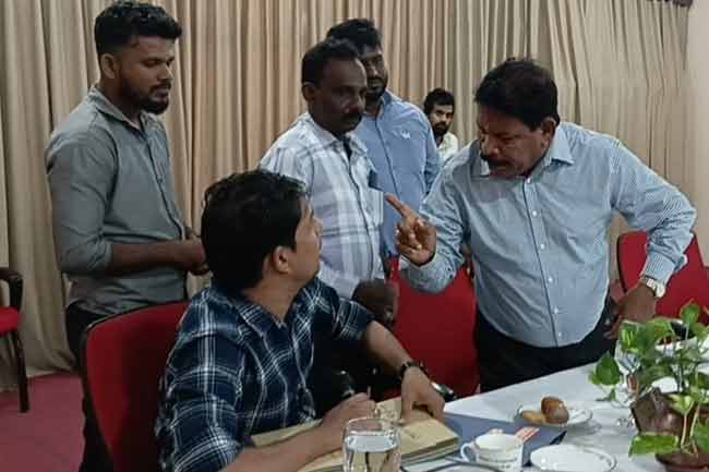 අර්ච්චුනා, කිලිනොච්චි දිස්ත්‍රික් සම්බන්ධීකරණ කමිටුවේ යකා නටයි 