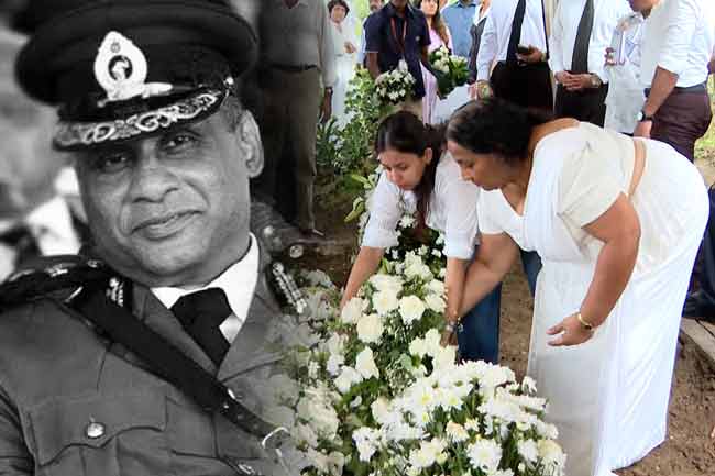 හිටපු පොලිස්පති සී.ඩී. වික්‍රමරත්නගේ අවසන් කටයුතු සිදු කෙරේ 