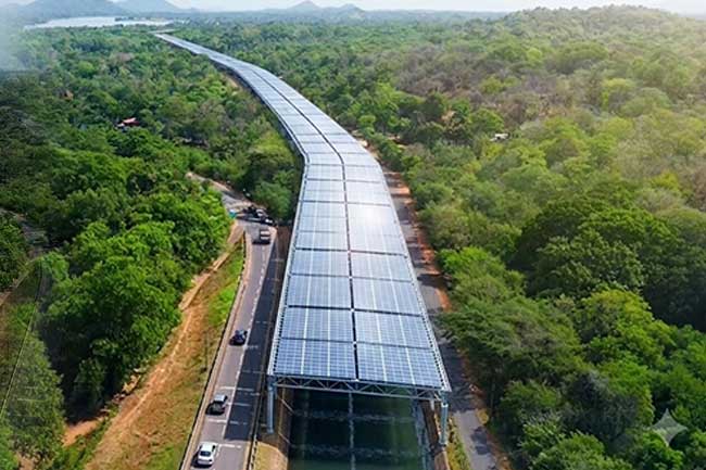 මෙරට ප්‍රථම ඇළ මාර්ගයක් මත ඉදිකෙරෙන සූර්ය බලශක්ති ව්‍යාපෘතිය