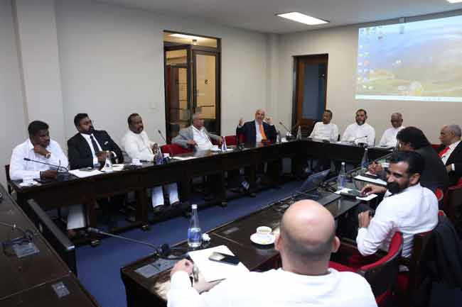 දෙමළ පක්ෂ හයක් ජනාධිපති හමුවීමට ඉල්ලයි 