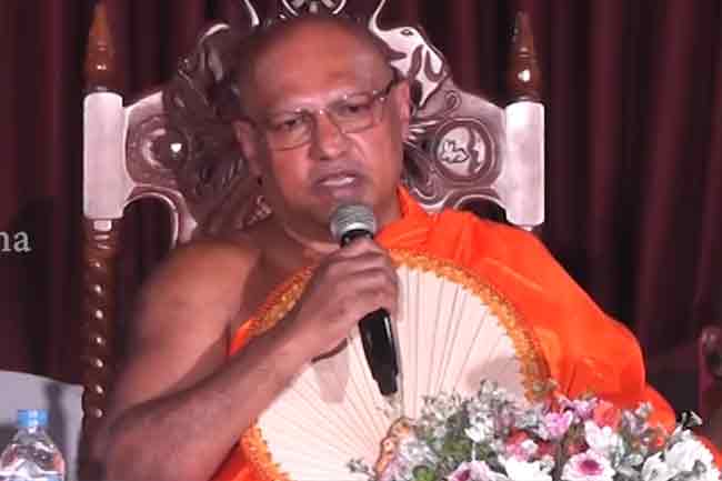 අද රටේ නායකනමක් තියෙන අය ඉන්නවා, නායකකමක් තියෙන අය අඩුයි - නාරම්පනාවේ හිමි