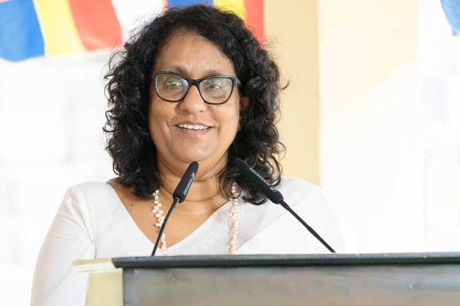 රටක සැබෑ දියුණුව මනිනු ලබන්නේ ජනතාවගේ ගුණධර්ම හා ආධ්‍යාත්මික වර්ධනය මතයි - අගමැතිනිය