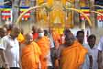දළදා සමිඳුන් උදෙසා තේවා රාජකාරිය මල්වතු පාර්ශ්වයෙන්, අස්ගිරි පාර්ශ්වයට පැවරේ