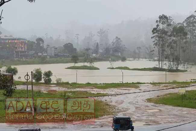ඩෙවෝන් ඇළ පිටාර ගැලීමෙන් නිවාස 40ක් ජලයෙන් යටවෙයි