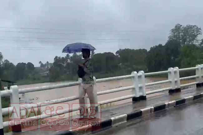 මහවැලි ගඟ ආශ්‍රිත පහත්බිම්වලට ගංවතුර අනතුරු ඇඟවීමේ රතු නිවේදනයක් 