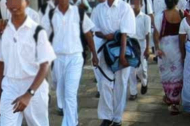 මහනුවරත් සියලු පාසල් හෙට වැසෙයි