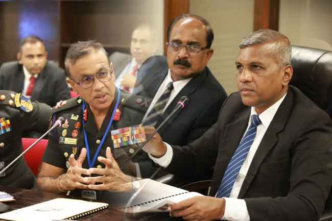 බිම්බෝම්බ ඉවත් කිරීමේ වැඩසටහන කඩිනම් කිරීමට සාකච්ඡාවක්