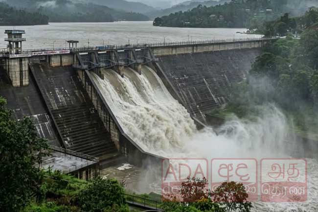 කොත්මලේ වාන් දොරටු ඇරෙයි - තත්පරයට ඝණ මීටර 130ක ශීඝ්‍රතාවයකින් ජලය නිදහස් කෙරේ