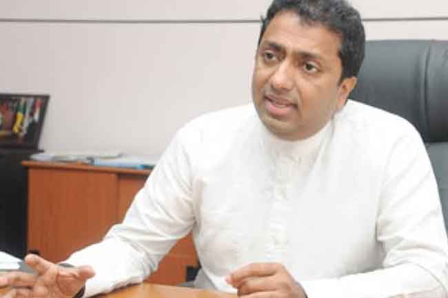  හිටපු ඇමති අකිල විරාජ් අල්ලස් කොමිසමට