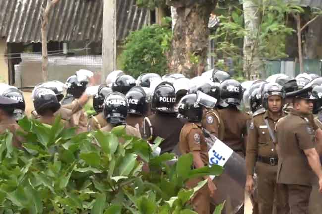කුරුවිට සහ පල්ලන්සේන බන්ධනාගාරවල ඇති වූ නොසන්සුන්කාරී තත්ත්වය ගැන විමර්ශනයක් 