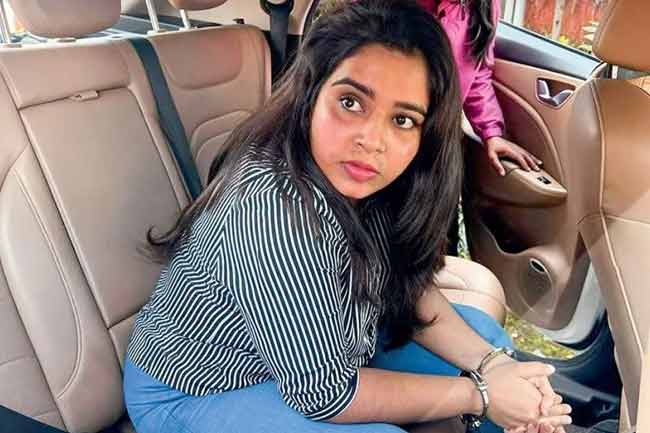 ඉෂාරා සෙව්වන්දි යළි රිමාන්ඩ්