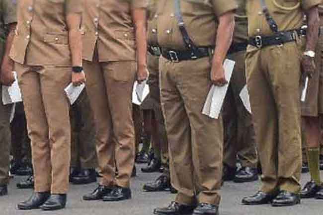 සේවයෙන් ඉවත්වූ හා ඉවත්කළ පොලිස් නිලධාරීන් පිළිබඳ අනාවරණයක්