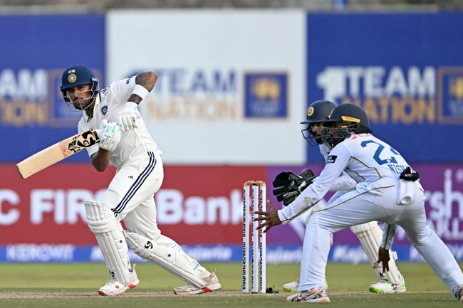 ඉන්දීය පළමු ඉනිම ලකුණු 462කට සීමා වෙයි