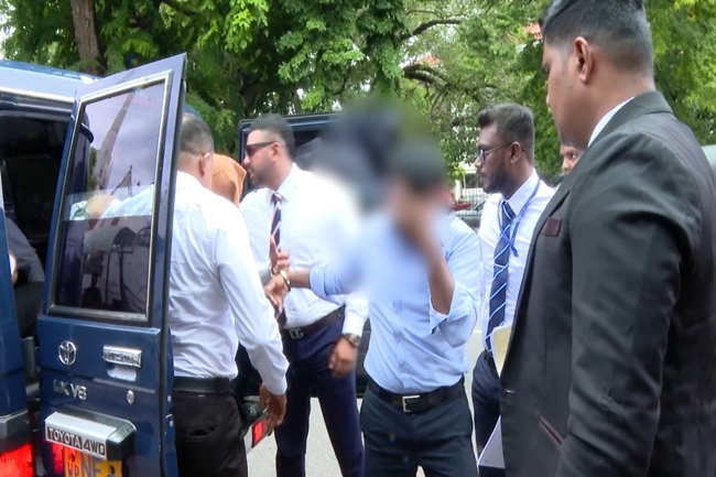 බැංකු ලොක්කෝ උණ්ඩියල් ක්‍රමයට රටින් සල්ලි පන්නපු හැටි හෙළිවෙයි - සම්පූර්ණ විස්තරේ