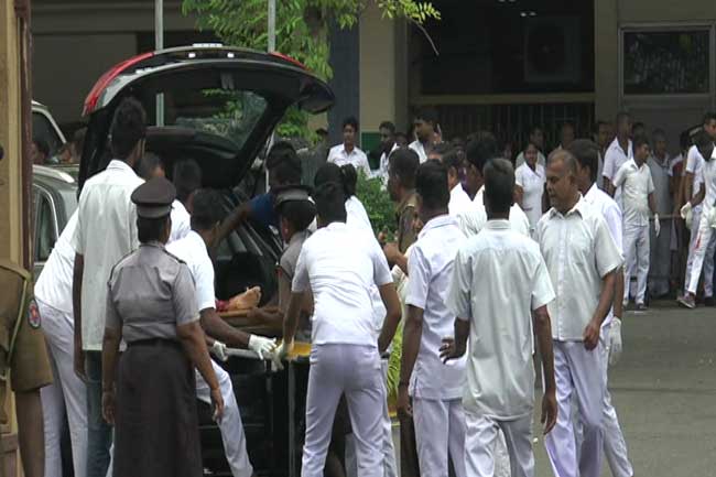 à®•à¯à®£à¯à®Ÿà¯ à®µà¯†à®Ÿà®¿à®ªà¯à®ªà¯à®•à¯à®•à®³à®¿à®²à¯ 138 à®ªà¯‡à®°à¯ à®ªà®²à®¿ - 402 à®ªà¯‡à®°à¯ à®µà¯ˆà®¤à¯à®¤à®¿à®¯à®šà®¾à®²à¯ˆà®¯à®¿à®²à¯