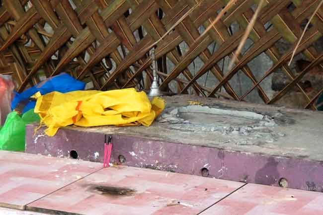 செங்கலடி எல்லை வீதி வழிப்பிள்ளையார் சிலை விசமிகளால் உடைப்பு