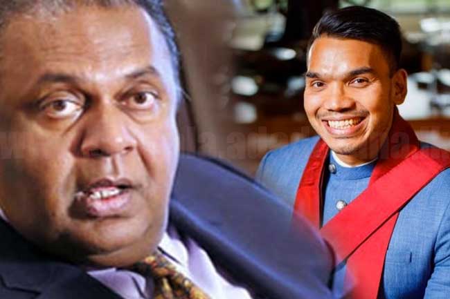 ஆர்ப்பாட்டக்காரர்கள் மீதான தாக்குலை கண்டித்து நாமல் மற்றும் மங்கள டுவிட்டர் பதிவு