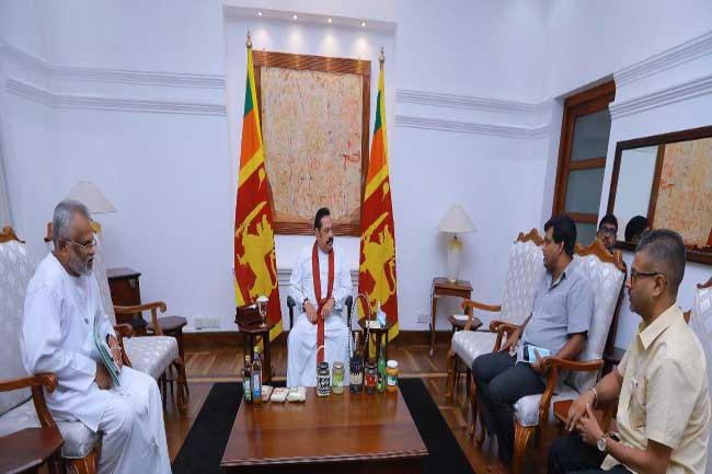 புலம்பெயர்ந்த தமிழ் முதலீட்டாளர்களை அலரி மாளிகைக்கு அழைத்து பிரதமர்  பாராட்டு!