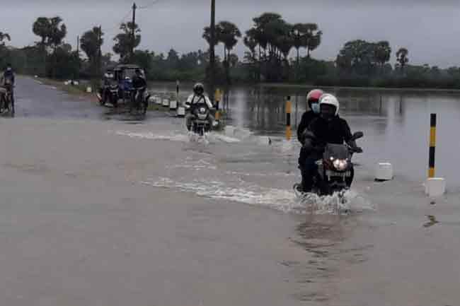 போரதீவுப்பற்று பிரதேசத்தின் பல பகுதிகள் நீரிழ் மூழ்கும் அபாயம்