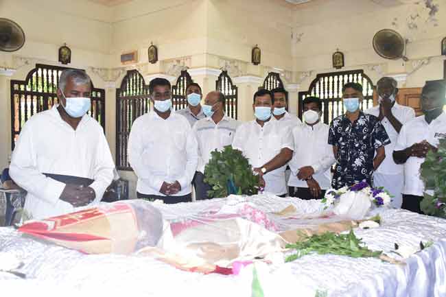 றிஷாட் பதியுதீன் மக்களிடம் அவசர கோரிக்கை