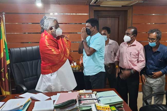  தமிழ் பிரதேச சபை அமைக்க அமைச்சரிடம் கோரிக்கை 