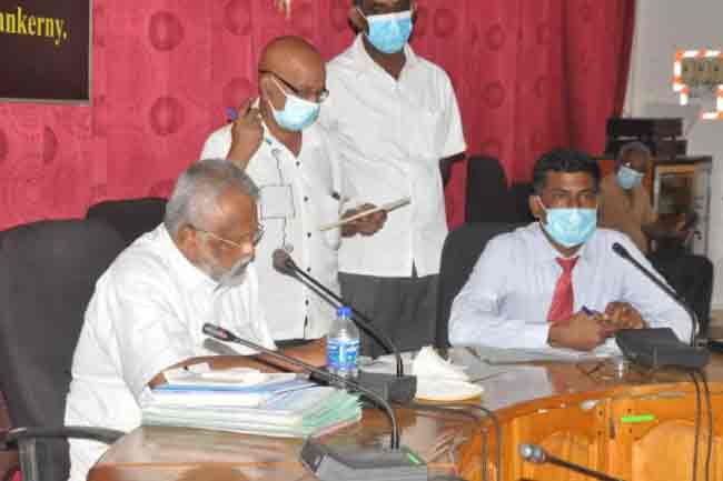 பாதுகாக்கபட்ட வலயங்களிலும் மீன் பிடியில் ஈடுபடலாம் - யாரும் தடுக்க முடியாது