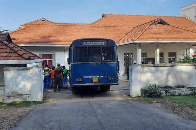 55 இந்திய மீனவர்கள் நிபந்தனையுடன் விடுதலை 