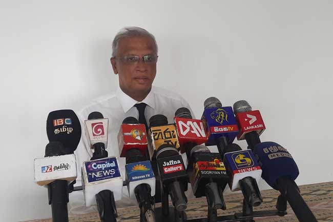 ஒரு வருடத்திற்குள் இனப் பிரச்சினைக்கான முழுமையான தீர்வு!  