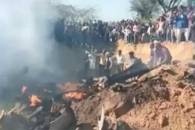 இரண்டு விமானங்கள் நேருக்கு நேர் மோதி விபத்து!