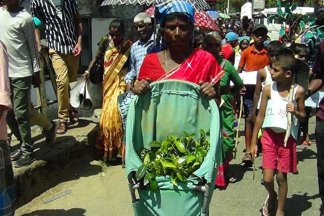 மலையக மக்களின் 200 வருட வாழ்வியலை பிரதிபலித்து ஹட்டனில் பாரிய ஊர்வலம்