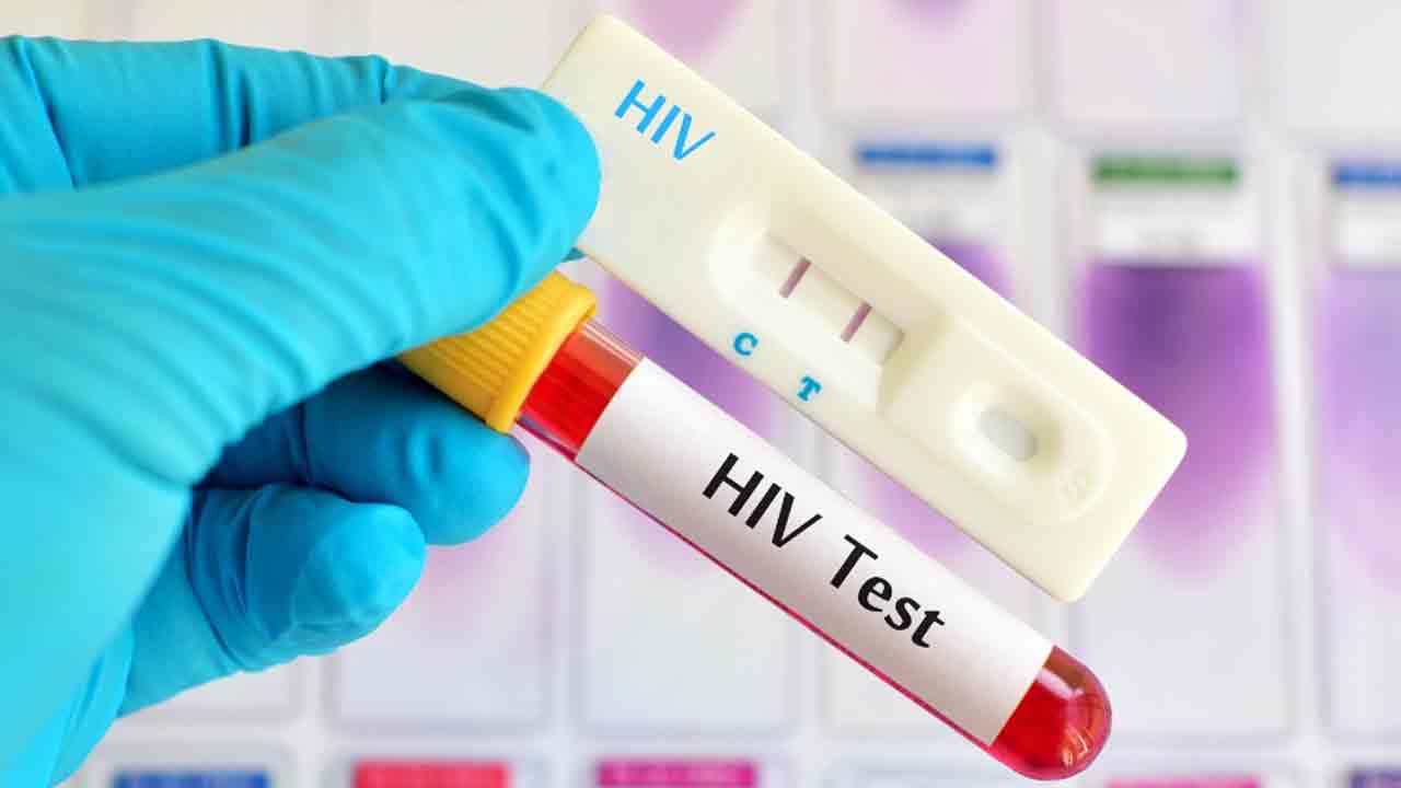 இளைஞர்கள் இடையே வேகமாக பரவும் எய்ட்ஸ்!