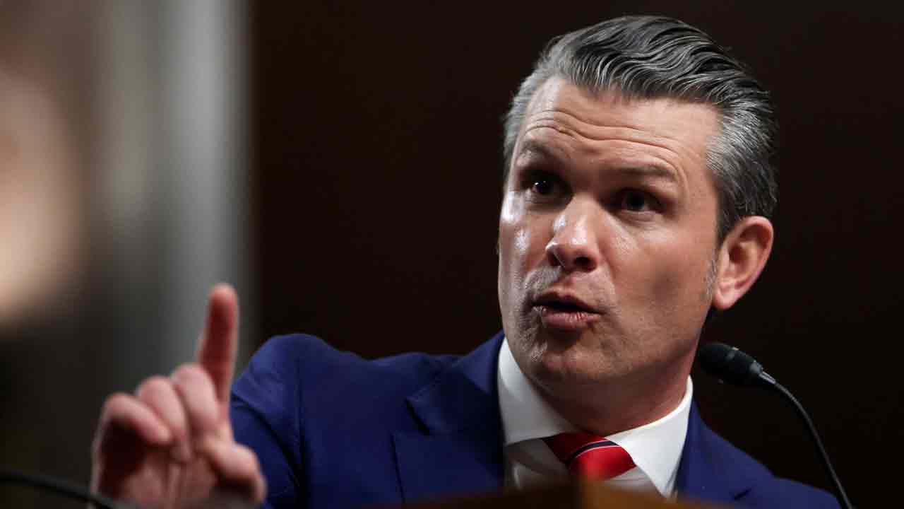 அமெரிக்காவின் புதிய பாதுகாப்பு செயலாளர் நியமனம்