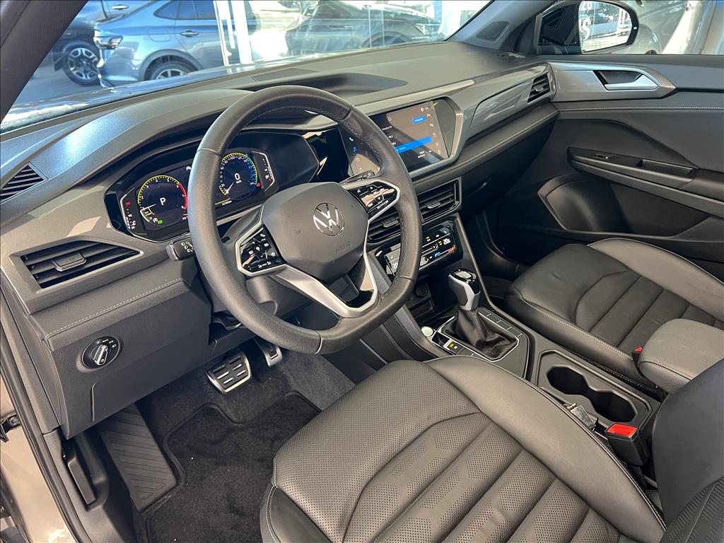 TAOS 1.4 250 TSI TOTAL FLEX HIGHLINE AUTOMÁTICO12