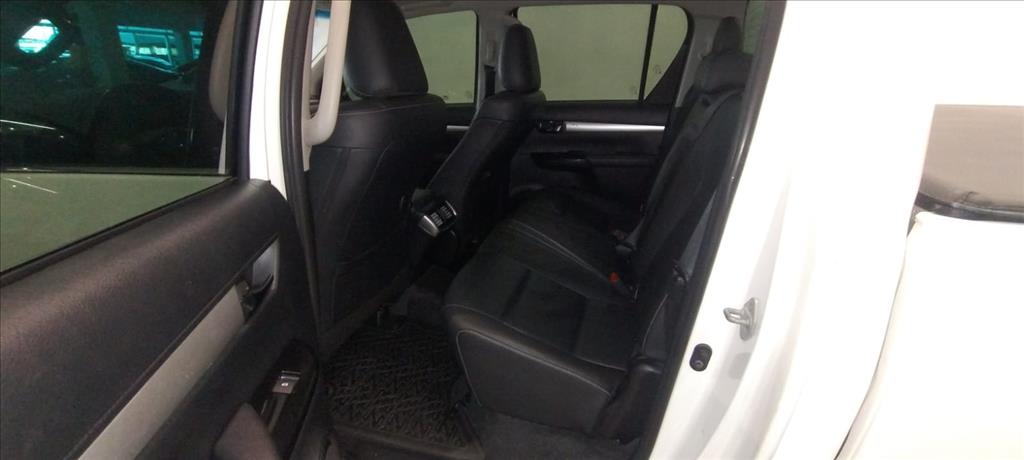 HILUX 2.8 SRX 4X4 CD 16V DIESEL 4P AUTOMÁTICO11