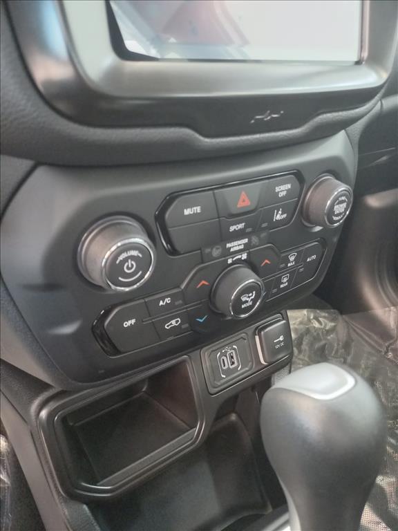 RENEGADE 1.3 T270 TURBO FLEX ALTITUDE AT612