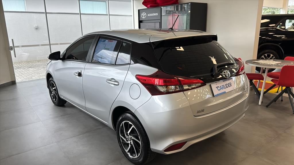 YARIS 1.5 16V FLEX SEDAN XLS CONNECT MULTIDRIVE7