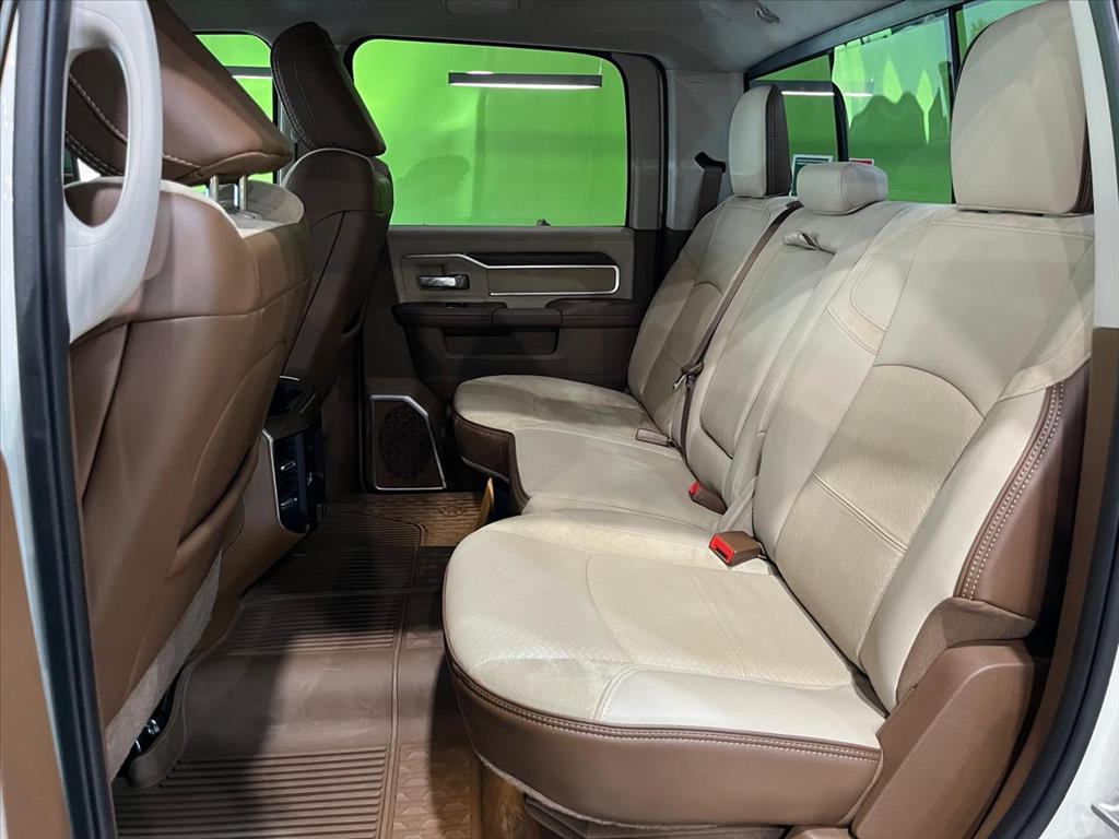 2500 6.7 I6 TURBO DIESEL LARAMIE CD 4X4 AUTOMÁTICO11