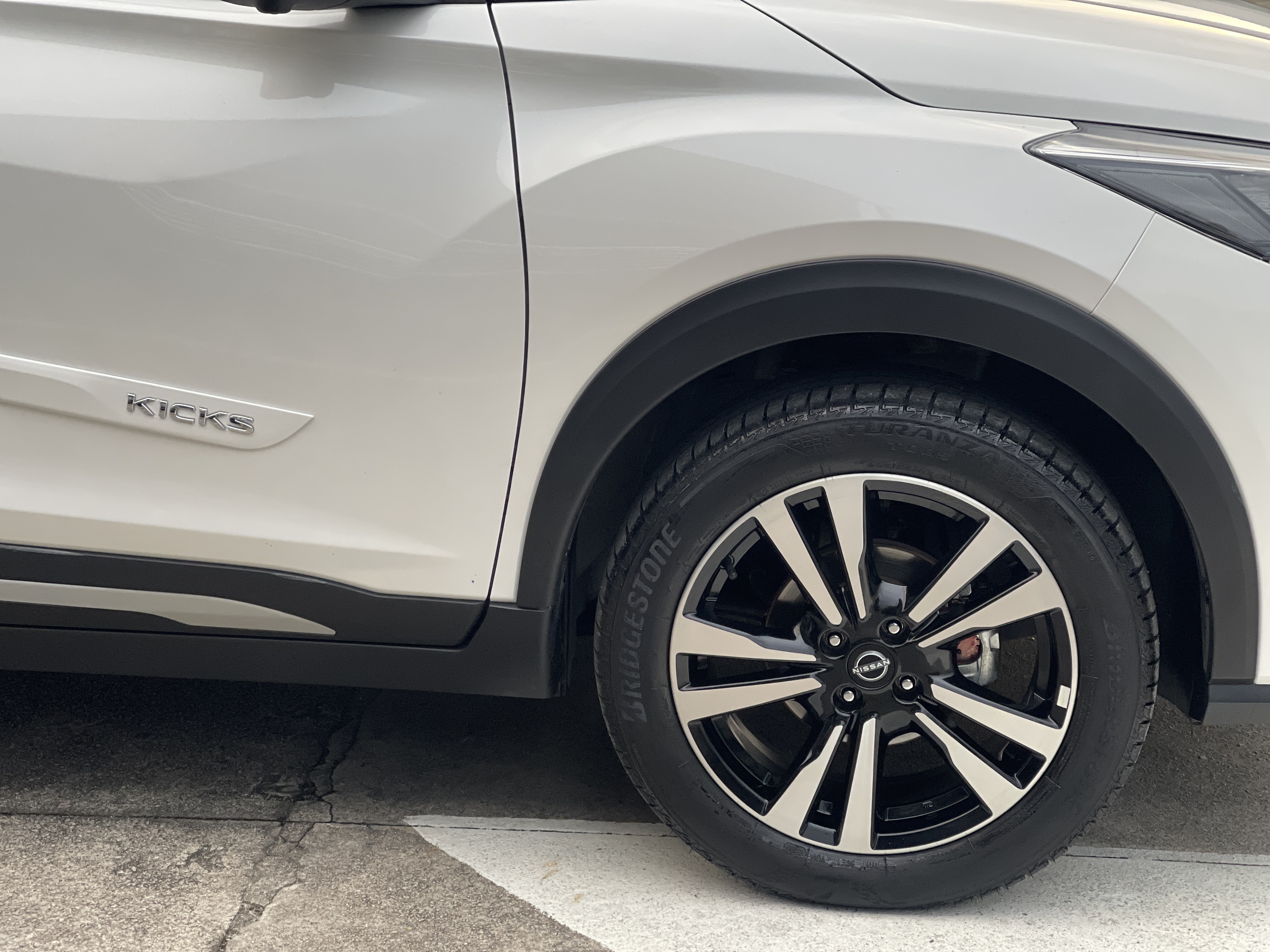 KICKS 1.6 16V FLEXSTART EXCLUSIVE XTRONIC13