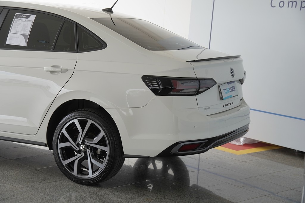 VIRTUS 1.4 250 TSI EXCLUSIVE AUTOMÁTICO5