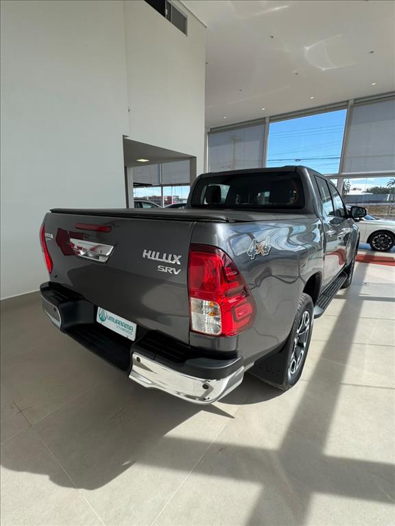 HILUX 2.8 D-4D TURBO DIESEL CD SRV 4X4 AUTOMÁTICO4