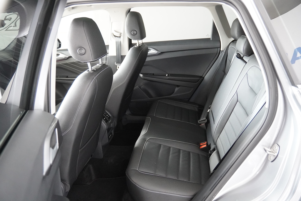 TAOS 1.4 250 TSI TOTAL FLEX HIGHLINE AUTOMÁTICO11