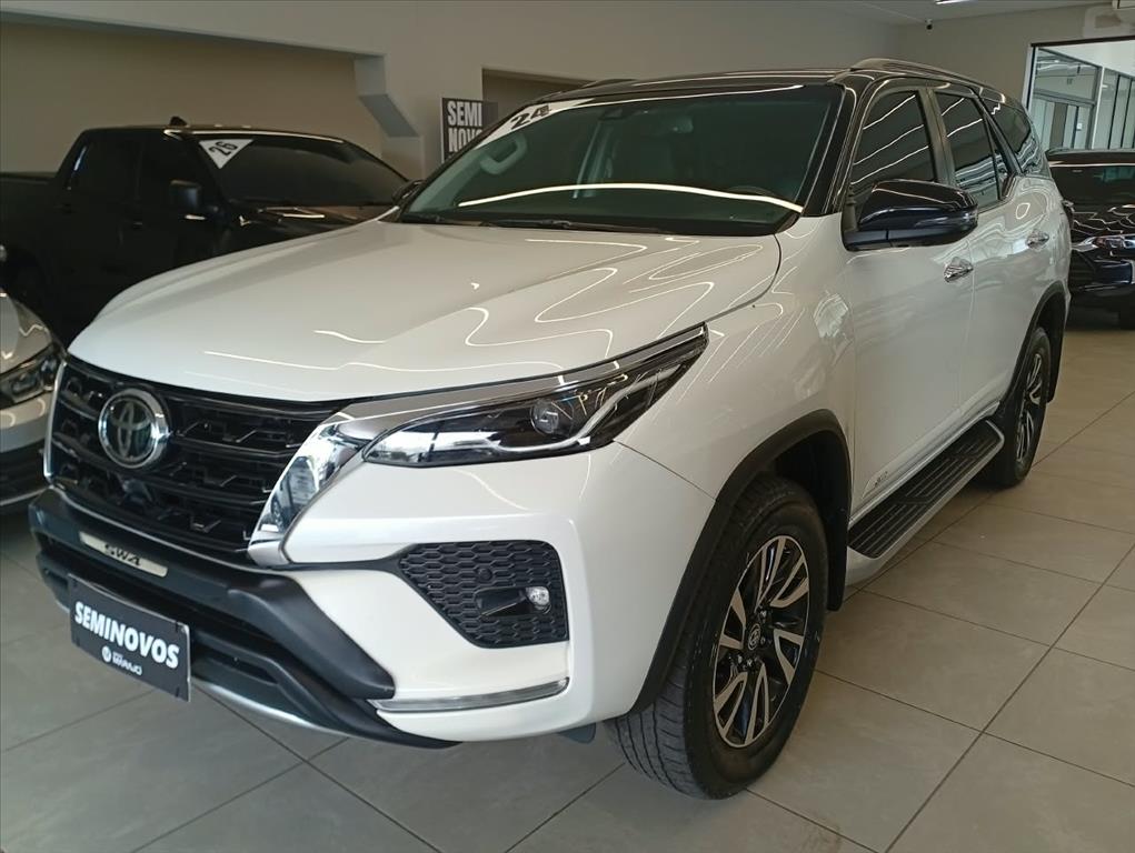HILUX SW4 2.8 D-4D TURBO DIESEL SRX 4X4 AUTOMÁTICO3