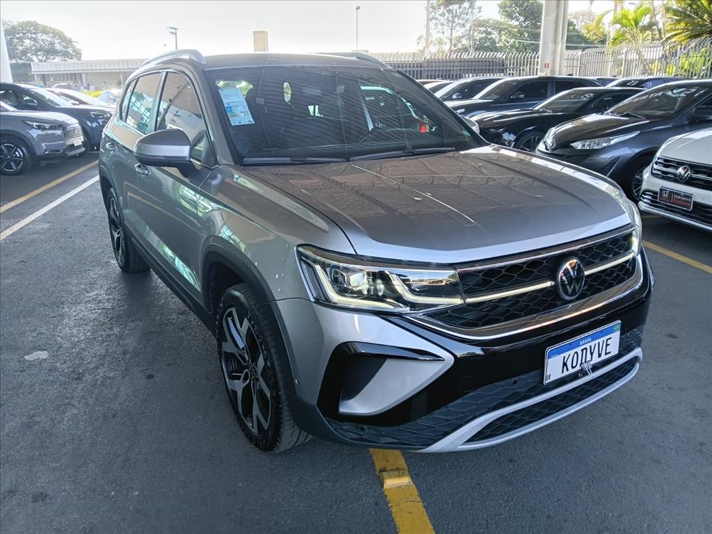 TAOS 1.4 250 TSI TOTAL FLEX HIGHLINE AUTOMÁTICO1